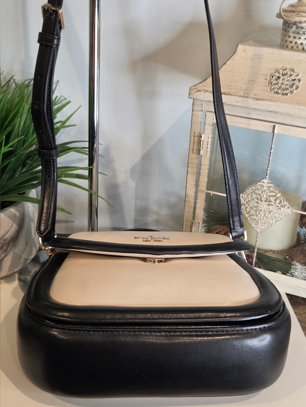 Kate Spade Black/Cream Puffy Leather Top Handle Crossbody Bag Like New EUC - Picture 6 of 15